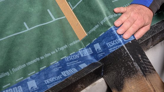 2. Sealing transitions at eaves
