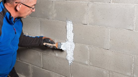 4. Painting over cracks up to 8 mm (5/16") in width
